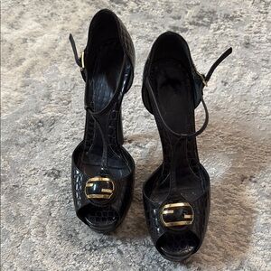 Fendi Elegant Black Peep-Toe Heels